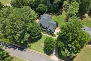 4770 Hamptons Dr, Alpharetta, GA 30004 - Photo 4