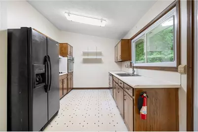 3260 Creek Hollow Drive, Marietta, GA 30062 - Photo 10