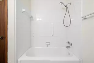 3260 Creek Hollow Dr, Marietta, GA 30062 - Photo 18