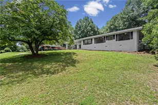 3138 Esther Dr, Gainesville, GA 30504 - Photo 4