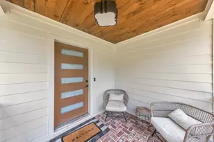 235 Mathews Cir SE, Marietta, GA 30067 - Photo 2