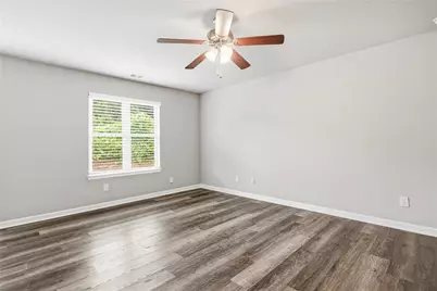 121 W Lexington Avenue, Griffin, GA 30223 - Photo 16