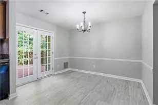 1805 Queen Anne Ct, Atlanta, GA 30350 - Photo 8
