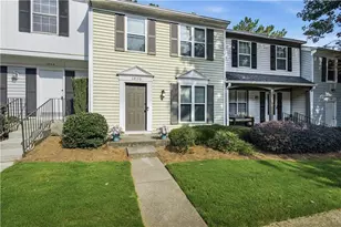 1805 Queen Anne Ct, Atlanta, GA 30350 - Photo 2