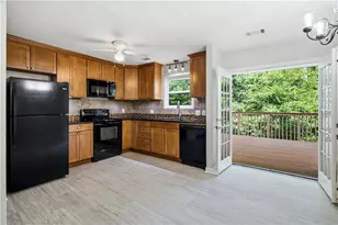 1805 Queen Anne Ct, Atlanta, GA 30350 - Photo 6