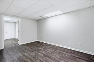 1805 Queen Anne Ct, Atlanta, GA 30350 - Photo 20