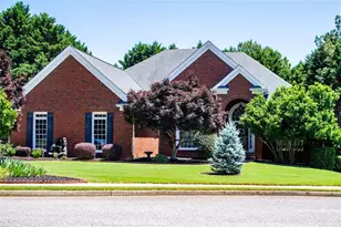 303 Ivy Brook Ct, Alpharetta, GA 30004 - Photo 2