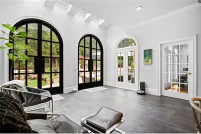 135 Lameloise Lane, Atlanta, GA 30327 - Photo 24