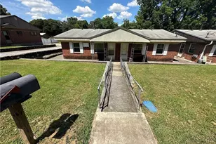 718 Hill St, Forest Park, GA 30297 - Photo 8