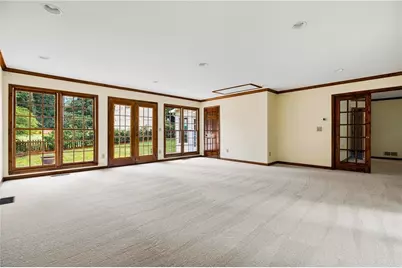 2571 Meadowglen Trail, Snellville, GA 30078 - Photo 12