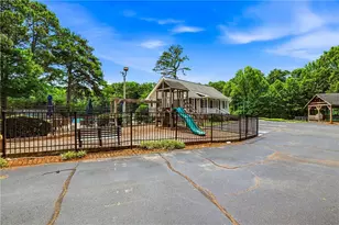 2571 Meadowglen Trail, Snellville, GA 30078 - Photo 28