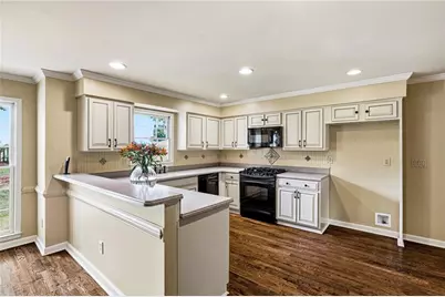 2571 Meadowglen Trail, Snellville, GA 30078 - Photo 6