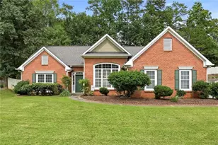 4389 Chatham View Dr, Buford, GA 30518 - Photo 1