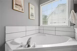 4389 Chatham View Dr, Buford, GA 30518 - Photo 16