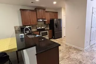 2570 Trelipe Dr, Lawrenceville, GA 30044 - Photo 4