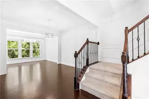 1506 Woodbridge Way NE, Atlanta, GA 30329 - Photo 8