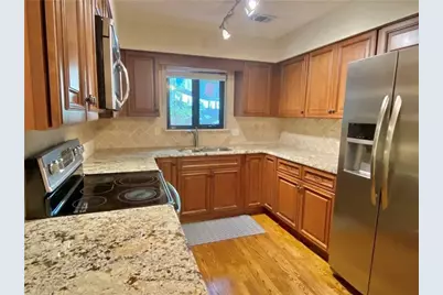 1148 Riverbend Club Drive SE, Atlanta, GA 30339 - Photo 8