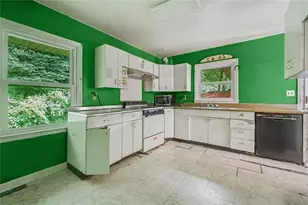 2841 Cloverhurst Dr, Atlanta, GA 30344 - Photo 8