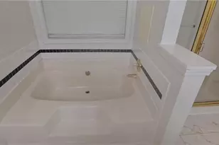 1050 Hillary Ln, Lawrenceville, GA 30043 - Photo 16