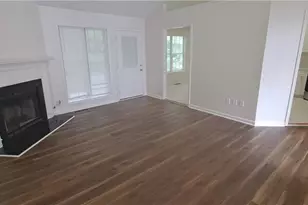 1050 Hillary Ln, Lawrenceville, GA 30043 - Photo 8