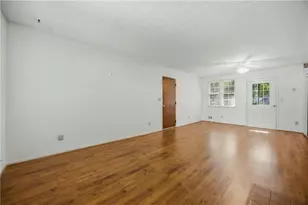 1723 Collins Hill Rd, Lawrenceville, GA 30043 - Photo 2