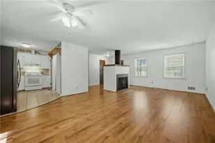 1723 Collins Hill Rd, Lawrenceville, GA 30043 - Photo 4