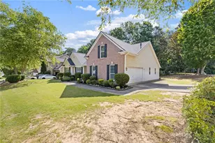 1755 Charleston Oak Cir, Lawrenceville, GA 30043 - Photo 8