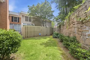 65 Mt Vernon Cir, Atlanta, GA 30338 - Photo 18