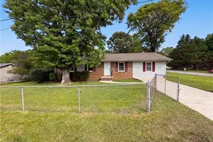 5552 Pine St, Lula, GA 30554 - Photo 1
