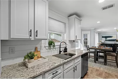 2190 Dresden Green NW, Kennesaw, GA 30144 - Photo 18
