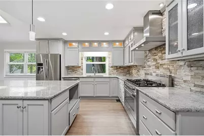 4411 Kings Way NE, Marietta, GA 30067 - Photo 6