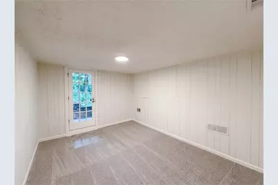 6486 Lynndale Lane, Morrow, GA 30260 - Photo 20