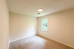 6486 Lynn Dale Ln, Morrow, GA 30260 - Photo 4