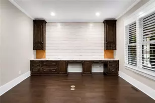 212 Fernwood Pl, Woodstock, GA 30188 - Photo 14