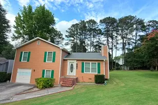 1668 Woodsong Ct, Grayson, GA 30017 - Photo 2