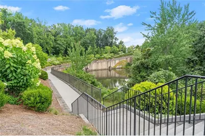 6601 Cadence Boulevard N, Atlanta, GA 30328 - Photo 42