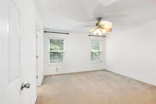 561 Double Creek Dr, Lawrenceville, GA 30045 - Photo 16