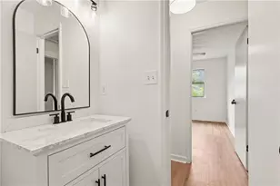 3449 Oak Run Dr, Lithonia, GA 30038 - Photo 8