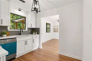 3449 Oak Run Dr, Lithonia, GA 30038 - Photo 4