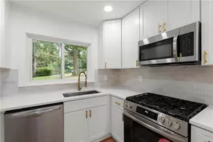 2324 Elmwood Circle, Atlanta, GA 30339 - Photo 6