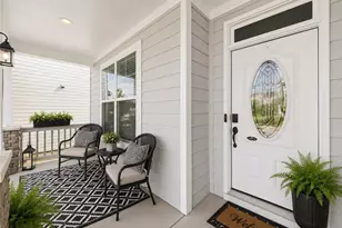540 Redfish Wy, Hoschton, GA 30548 - Photo 2
