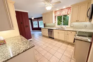 3176 Country Club Ct, Kennesaw, GA 30144 - Photo 12