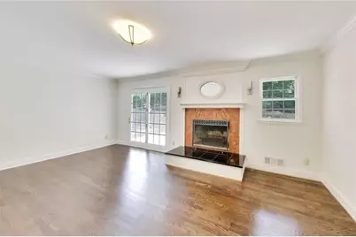 471 Dalrymple Road NE, Sandy Springs, GA 30328 - Photo 8
