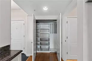 3475 Oak Valley Rd NE, Atlanta, GA 30326 - Photo 20