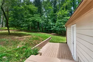 208 Nacoochee Dr, Woodstock, GA 30188 - Photo 34
