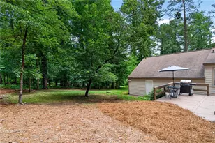 208 Nacoochee Dr, Woodstock, GA 30188 - Photo 36