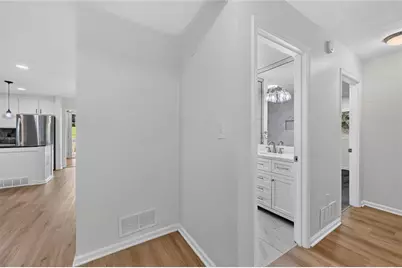 1714 S Johnson Ferry Road NE, Atlanta, GA 30319 - Photo 24