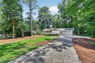 1714 S Johnson Ferry Rd NE, Atlanta, GA 30319 - Photo 22