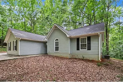 160 Vineyards Drive, Newnan, GA 30265 - Photo 2