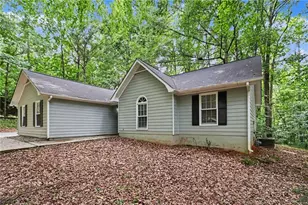 160 Vineyards Dr, Newnan, GA 30265 - Photo 2